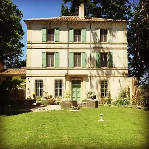 Chateau Cornillon Bed & Breakfast Arles